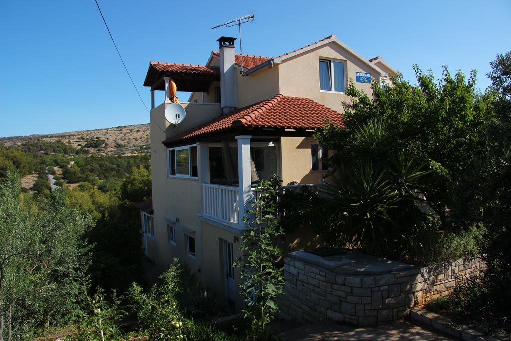 מילנה Apartmani Rita מראה חיצוני תמונה
