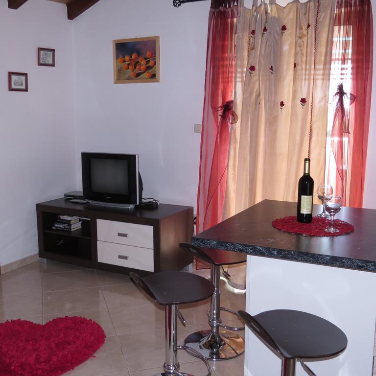 מילנה Apartmani Rita מראה חיצוני תמונה