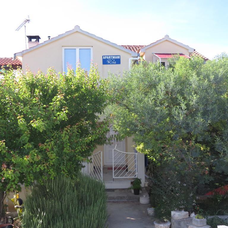 מילנה Apartmani Rita מראה חיצוני תמונה